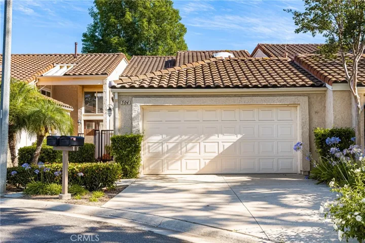 504 Riviera Court, Fullerton, California 92835