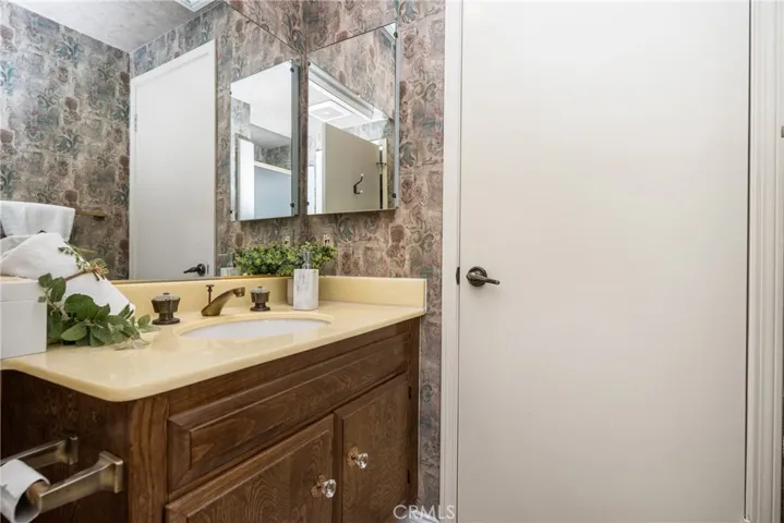 504 Riviera Court, Fullerton, California 92835