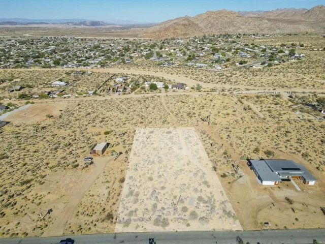 7015 Sunnyhill Road, Joshua Tree, California 92252