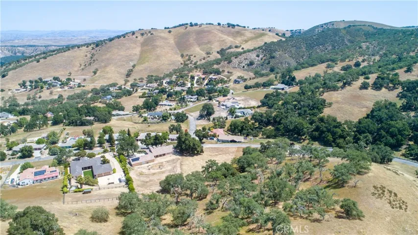 9821 Steelhead Road, Paso Robles, California 93446