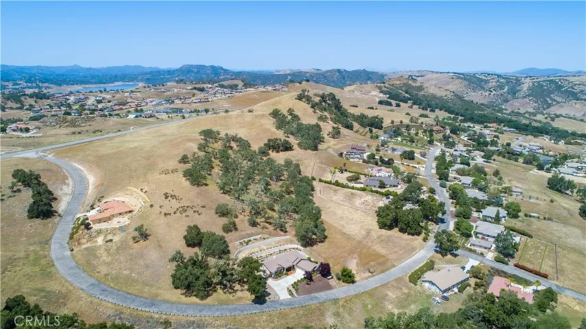 9821 Steelhead Road, Paso Robles, California 93446