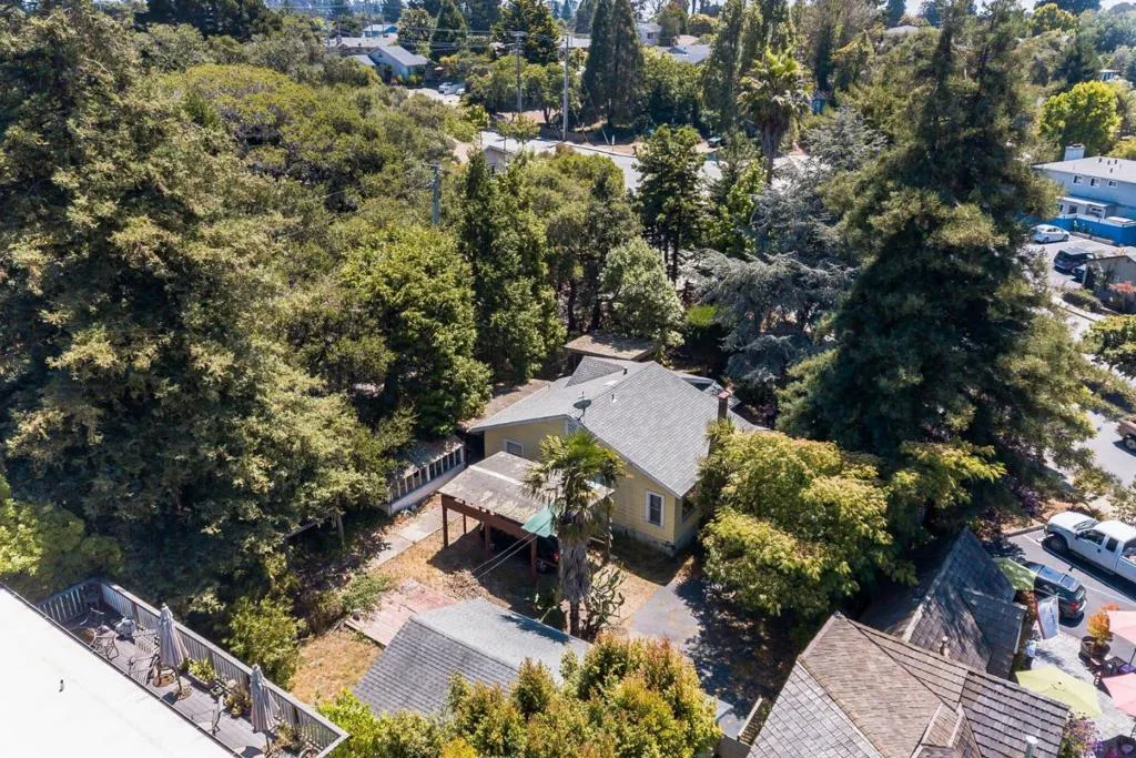 5035 Soquel Drive, Soquel, California 95073 home-pic-11
