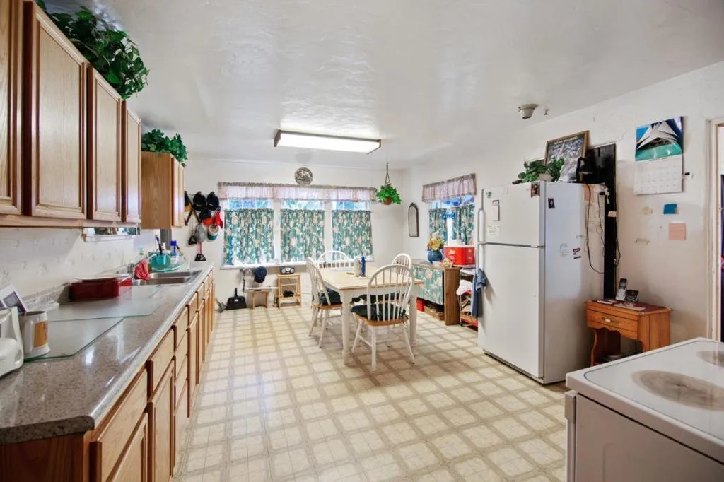 5035 Soquel Drive, Soquel, California 95073 home-pic-3
