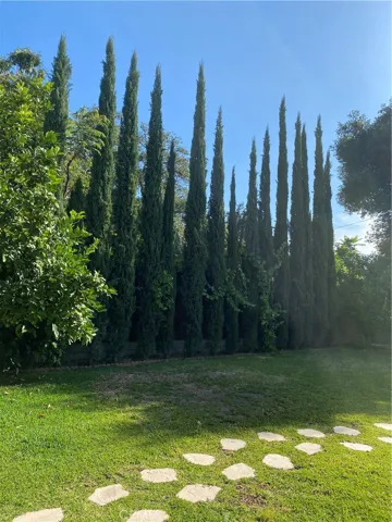 190 N Lima Street, Sierra Madre, California 91024