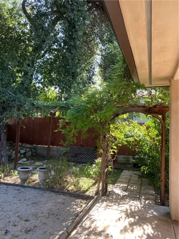 190 N Lima Street, Sierra Madre, California 91024