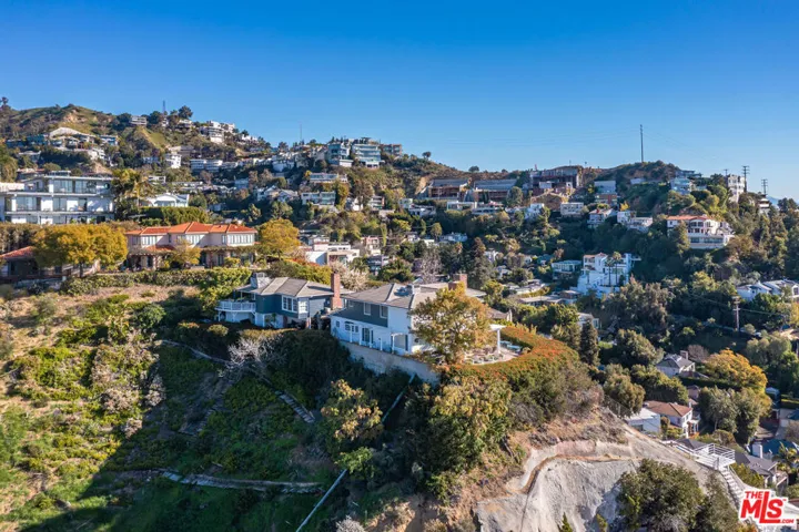 8900 Evanview Drive, Los Angeles, California 90069
