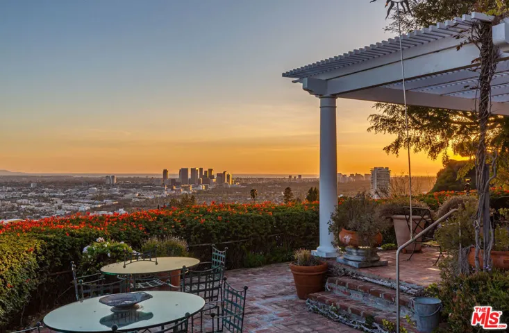 8900 Evanview Drive, Los Angeles, California 90069