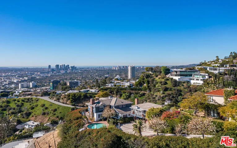 8900 Evanview Drive, Los Angeles, California 90069