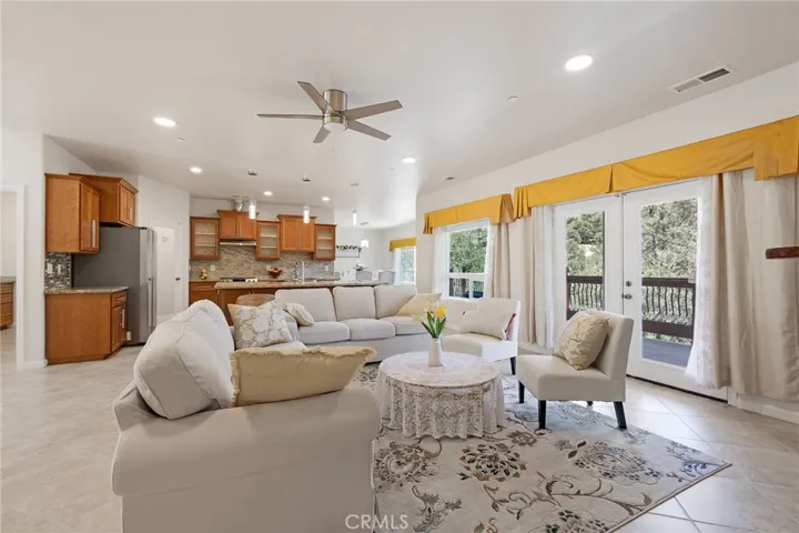 16 Zepher Way, Oroville, California 95965