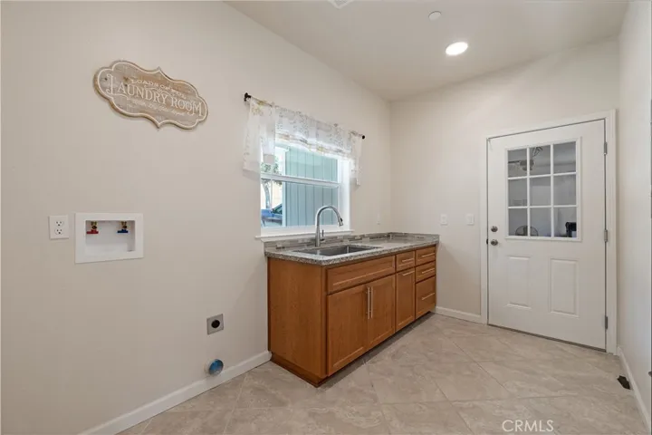 16 Zepher Way, Oroville, California 95965