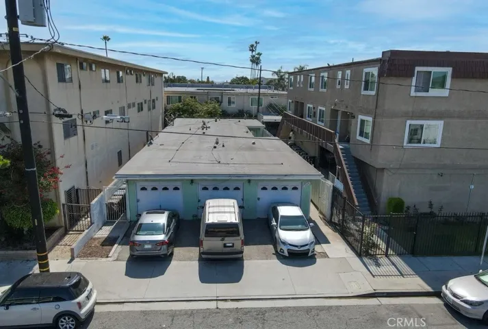 12920 Roselle Avenue, Hawthorne, California 90250
