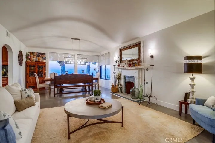 3158 Crownview Drive, Rancho Palos Verdes, California 90275