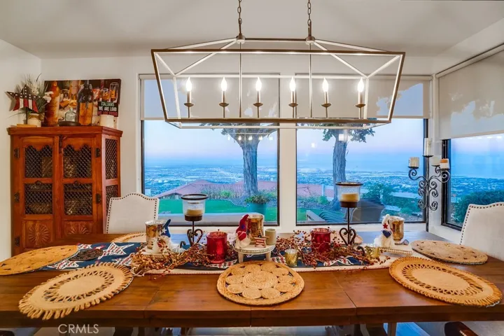 3158 Crownview Drive, Rancho Palos Verdes, California 90275