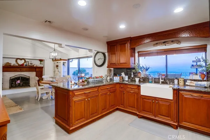 3158 Crownview Drive, Rancho Palos Verdes, California 90275