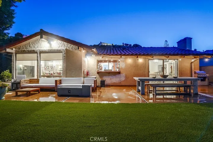 3158 Crownview Drive, Rancho Palos Verdes, California 90275