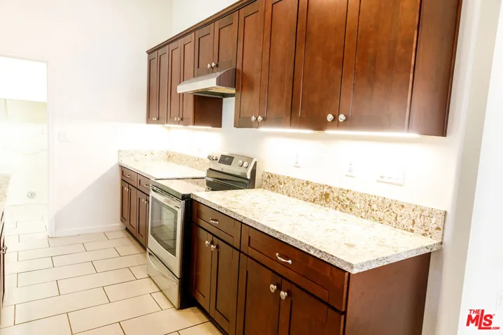 1852 Sunshine, Palmdale, California 93551