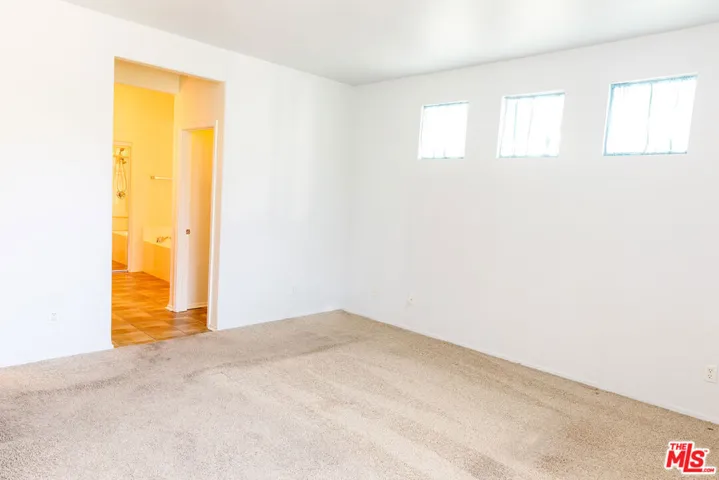 1852 Sunshine, Palmdale, California 93551