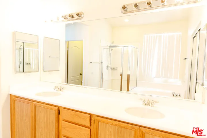 1852 Sunshine, Palmdale, California 93551