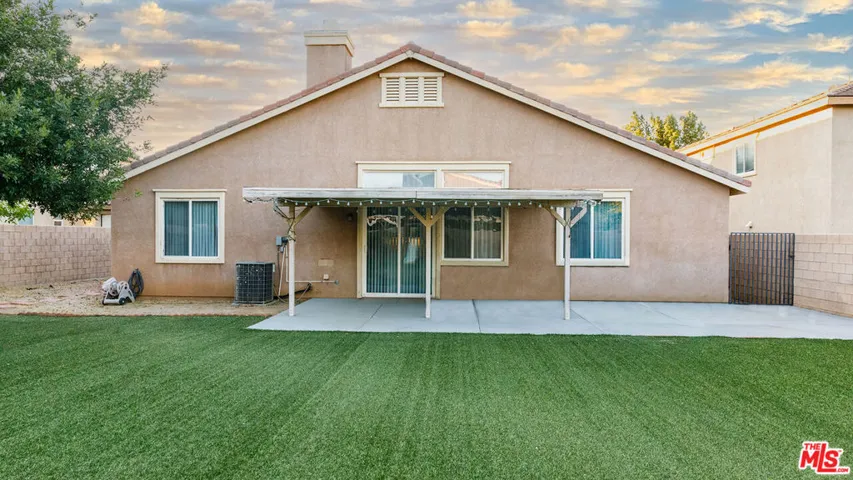 1852 Sunshine, Palmdale, California 93551