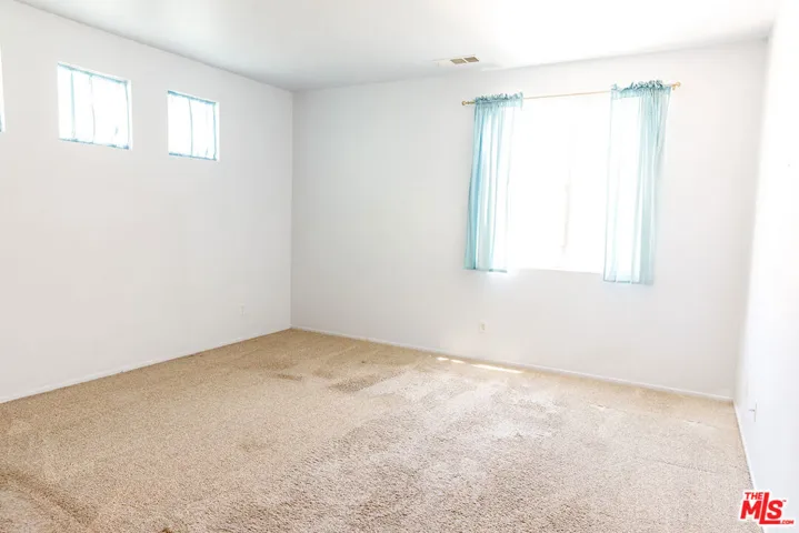 1852 Sunshine, Palmdale, California 93551