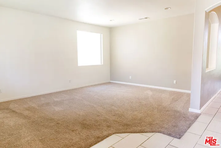 1852 Sunshine, Palmdale, California 93551