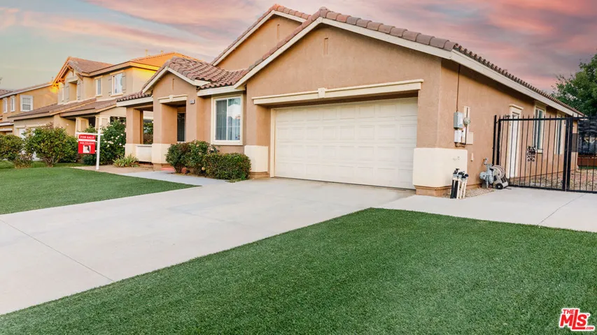 1852 Sunshine, Palmdale, California 93551