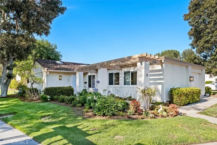 3160 Alta Vista Unit A, Laguna Woods, California 92637