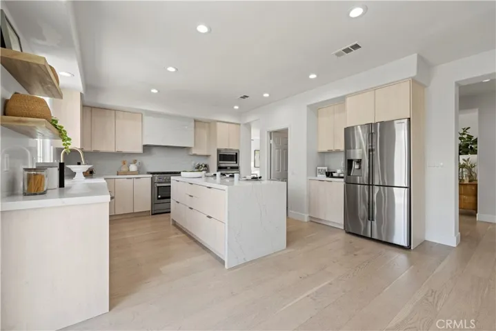 26006 Shadow Rock Lane, Valencia, California 91381
