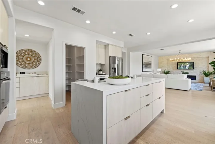 26006 Shadow Rock Lane, Valencia, California 91381