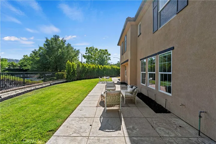 26006 Shadow Rock Lane, Valencia, California 91381