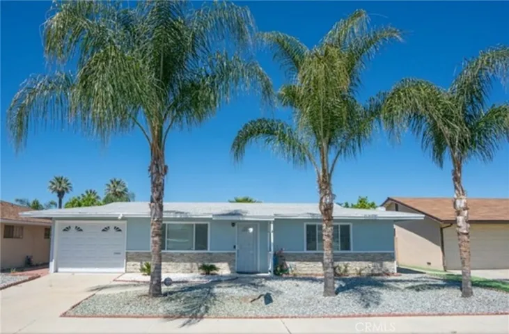 561 Whitney Drive, Hemet, California 92543