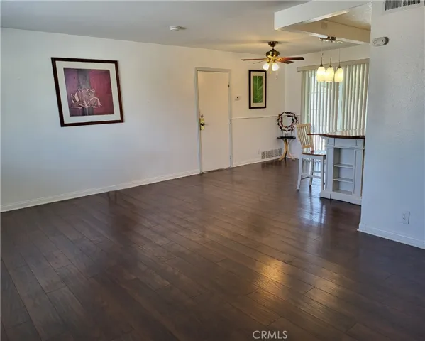 561 Whitney Drive, Hemet, California 92543
