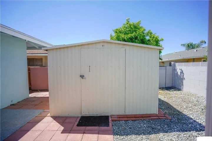 561 Whitney Drive, Hemet, California 92543