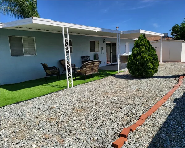 561 Whitney Drive, Hemet, California 92543