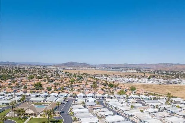 561 Whitney Drive, Hemet, California 92543