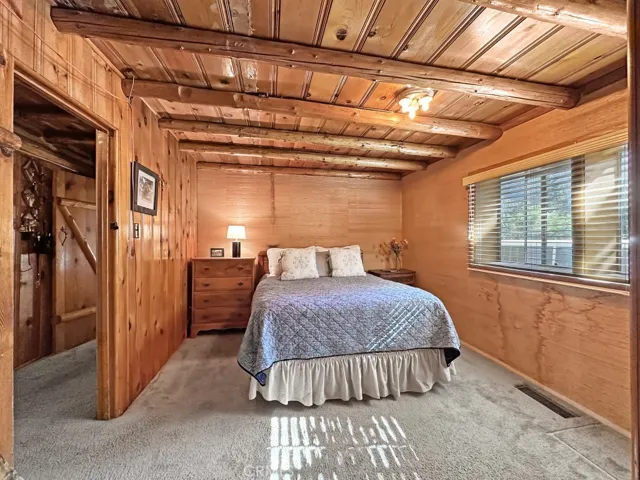 Log Cabin Primary Bedroom.