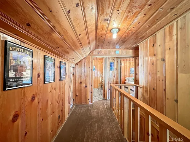 Log Cabin upstairs hallway to bedrooms.