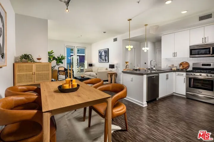 1120 W 6th Street Unit 2136, Los Angeles, California 90017