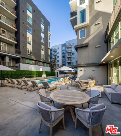 1120 W 6th Street Unit 2136, Los Angeles, California 90017