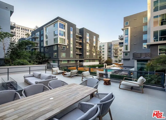 1120 W 6th Street Unit 2136, Los Angeles, California 90017