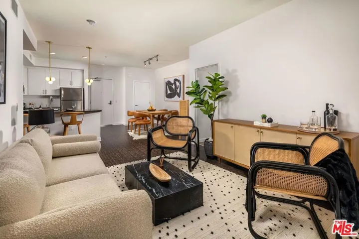 1120 W 6th Street Unit 2136, Los Angeles, California 90017