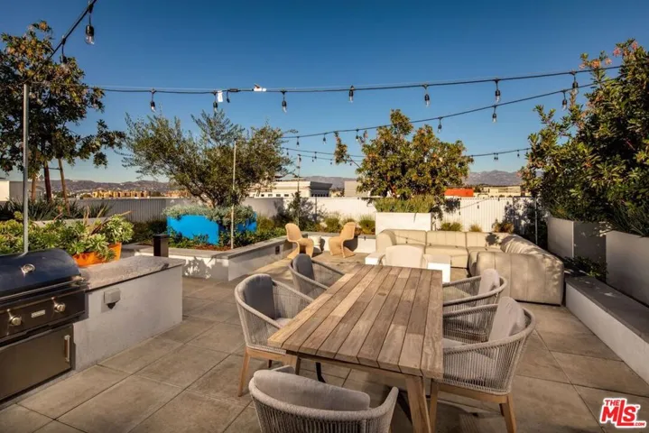 1120 W 6th Street Unit 2136, Los Angeles, California 90017