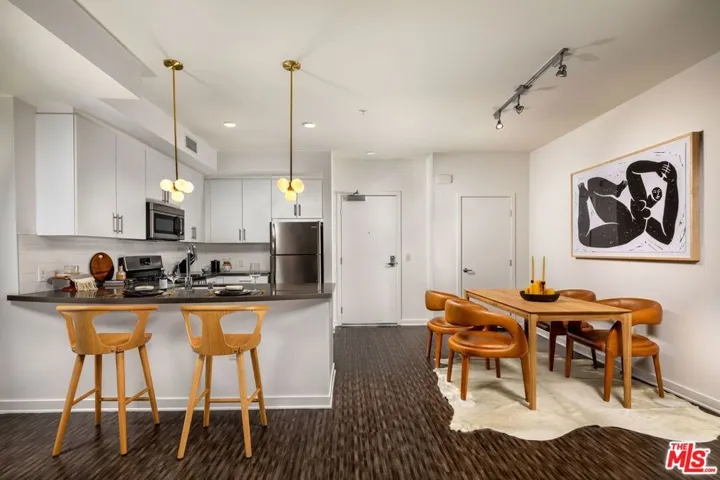 1120 W 6th Street Unit 2136, Los Angeles, California 90017