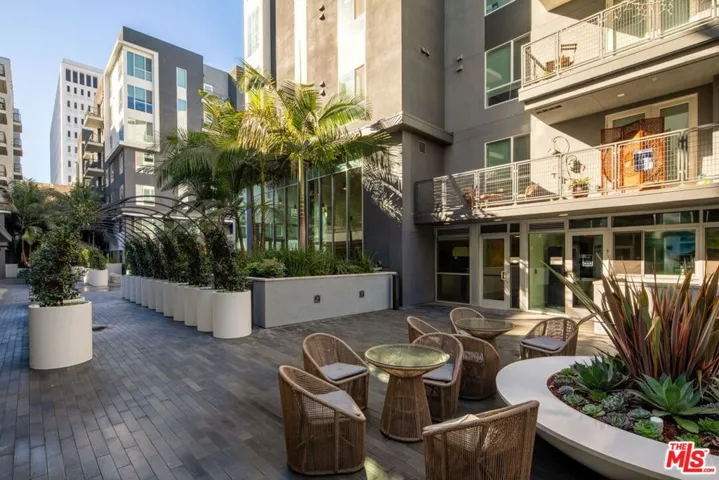 1120 W 6th Street Unit 2136, Los Angeles, California 90017