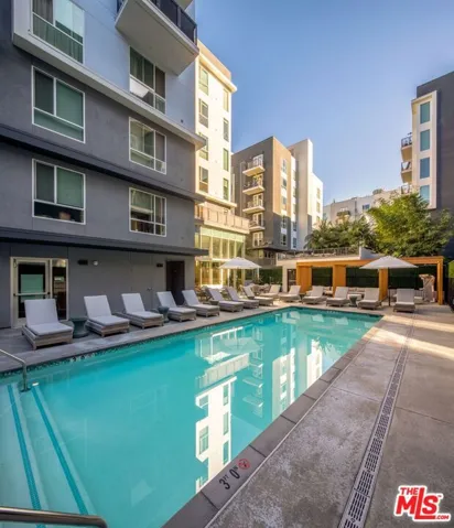 1120 W 6th Street Unit 2136, Los Angeles, California 90017