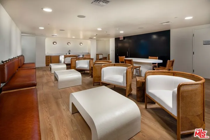 1120 W 6th Street Unit 2136, Los Angeles, California 90017