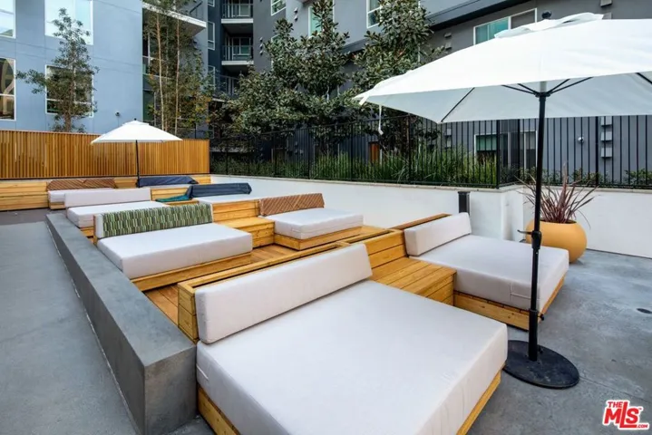 1120 W 6th Street Unit 2136, Los Angeles, California 90017