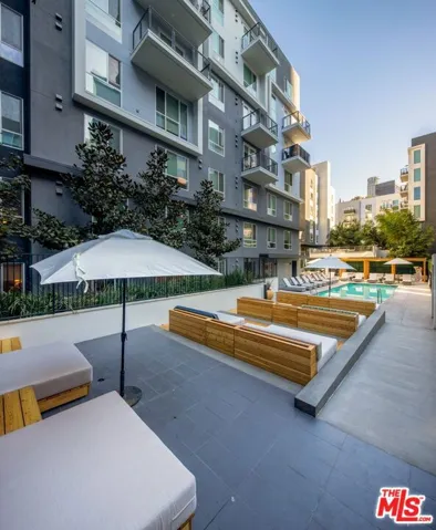 1120 W 6th Street Unit 2136, Los Angeles, California 90017