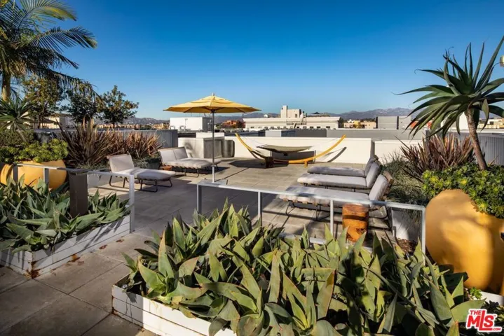 1120 W 6th Street Unit 2136, Los Angeles, California 90017