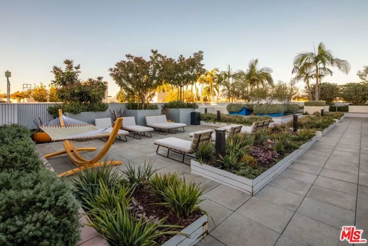 1120 W 6th Street Unit 2136, Los Angeles, California 90017